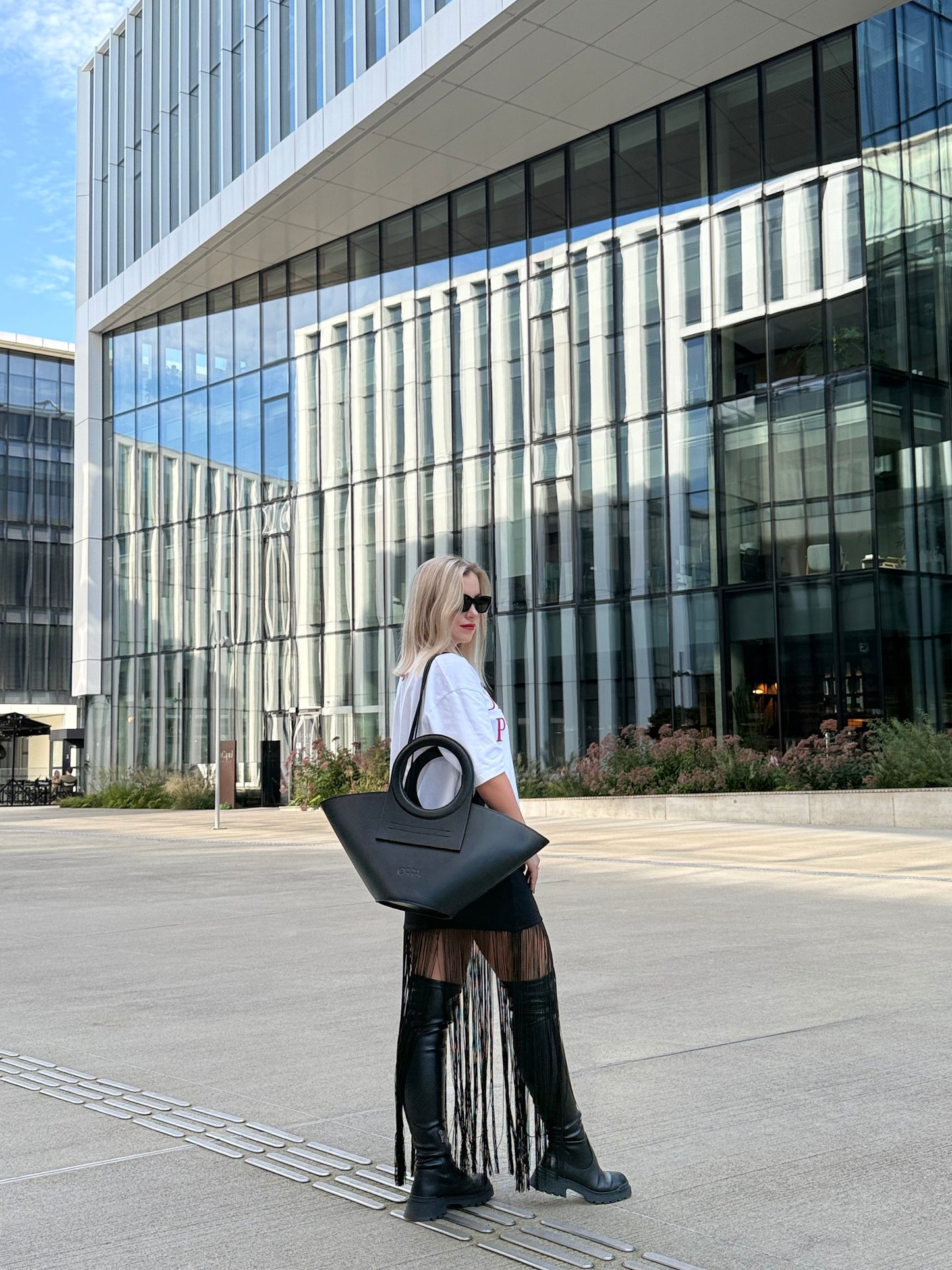 Ananeosis Black Leather Handbag