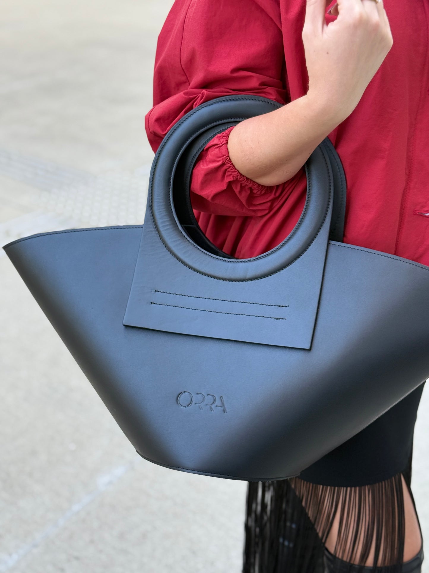 Ananeosis Black Leather Handbag