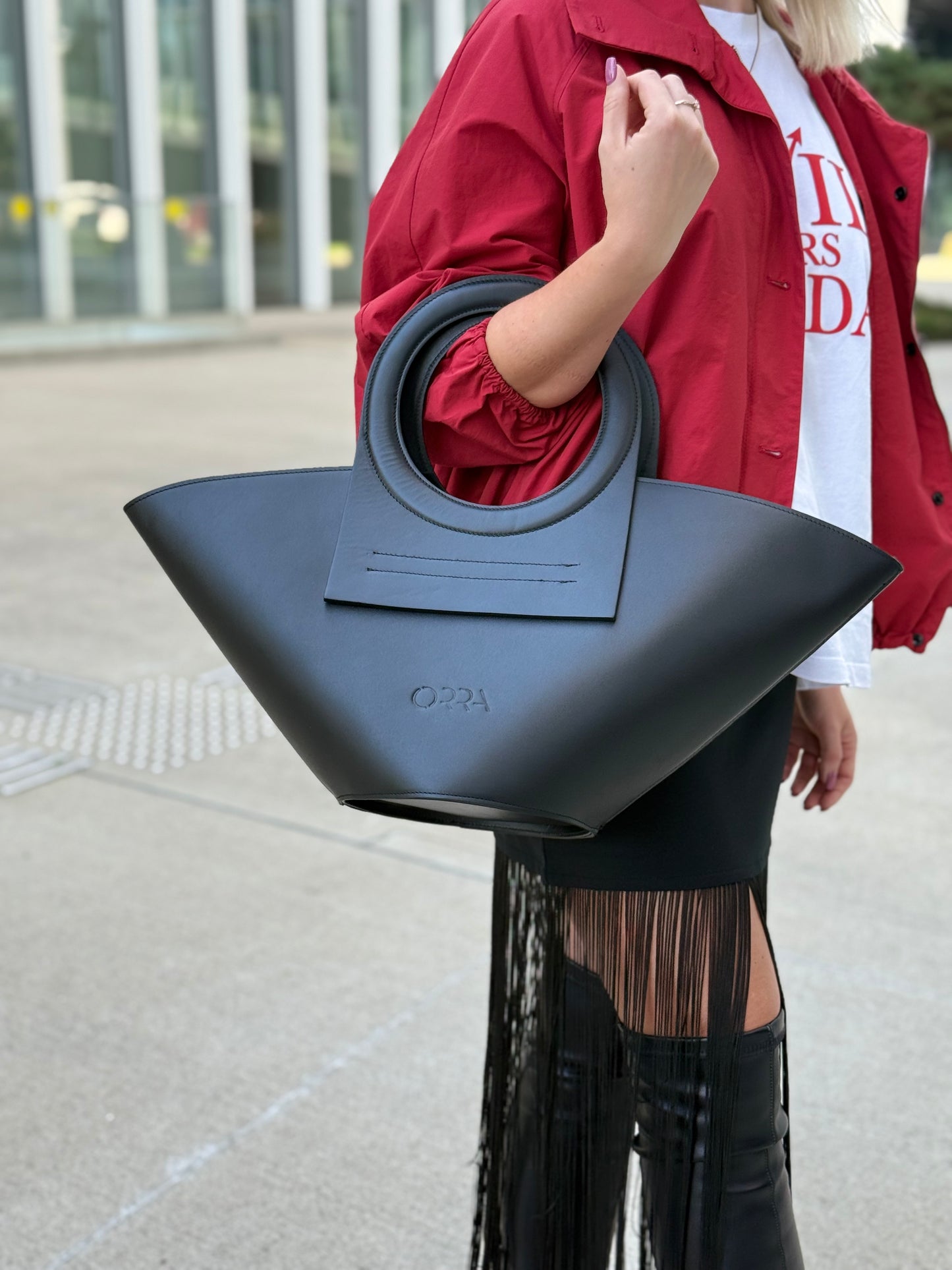 Ananeosis Black Leather Handbag