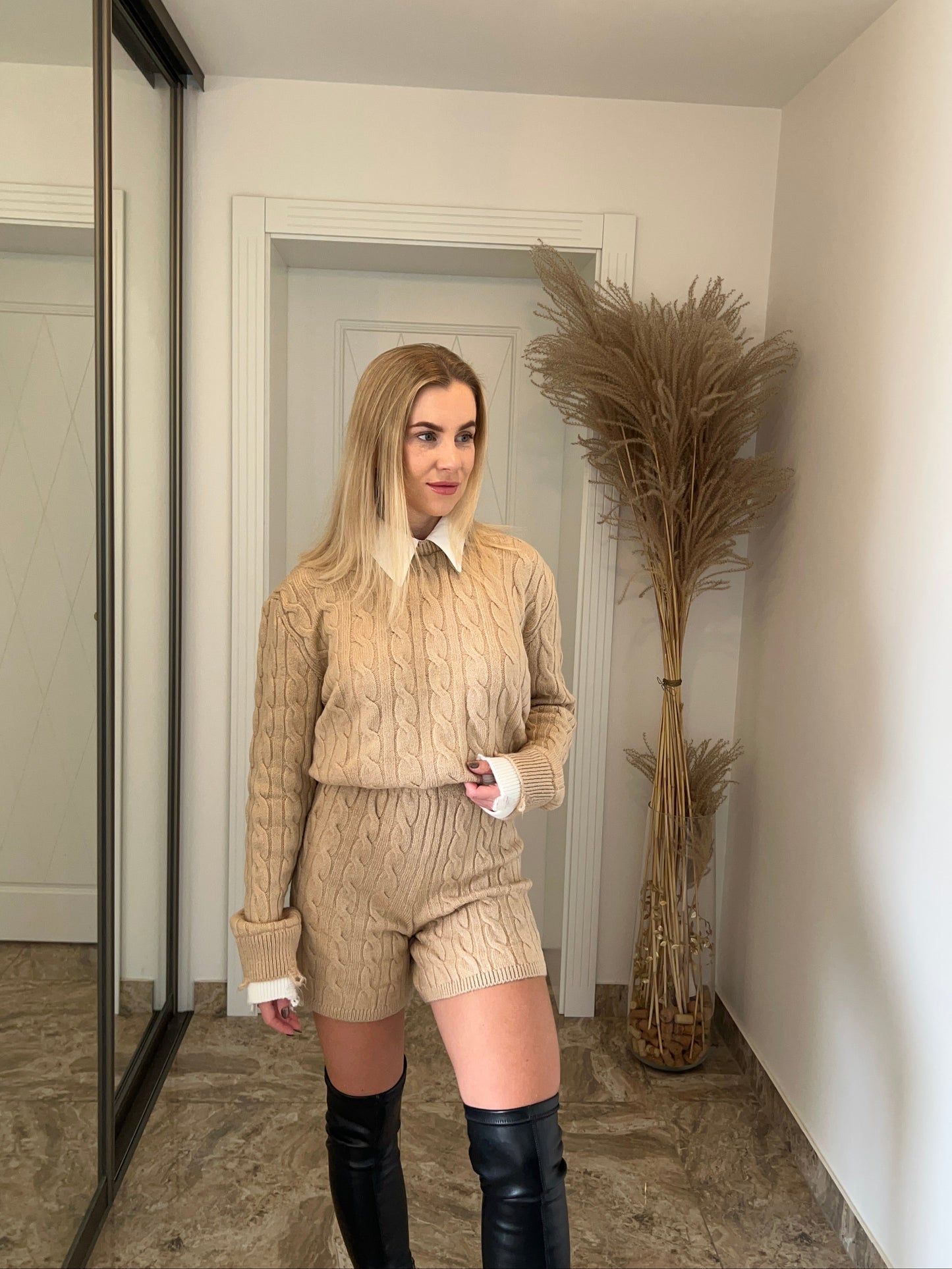 Beige Knitted Two-Piece Set – One Size