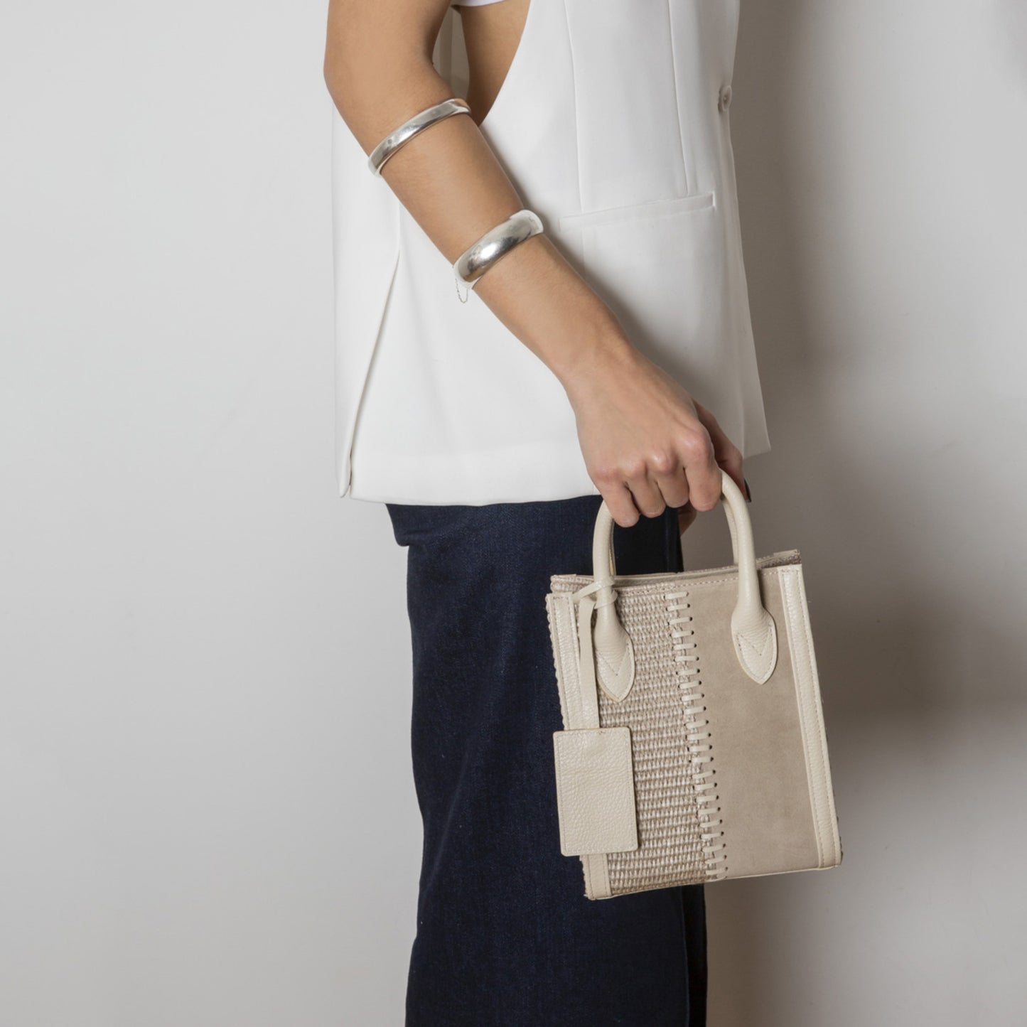 Viola Suede-Raffia Beige Handbag
